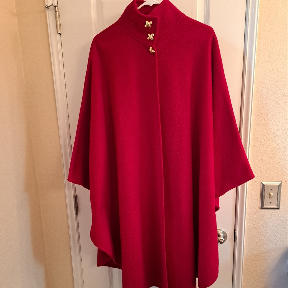 Amanda Smith Cape
